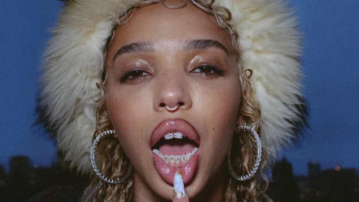 44 Thoughts on FKA Twigs, Phoebe Bridgers, Drinking, Beyoncé, Nick Jonas, and the New Pop Chaos